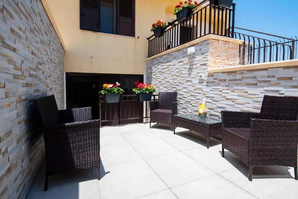 Avola Beach Appartment 0*,